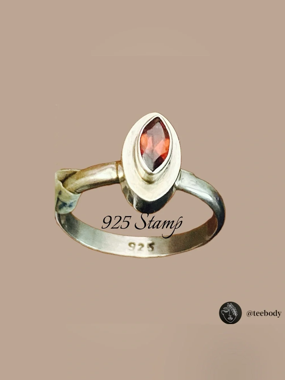 VTG NWT 925 Sterling Silver Natural Garnet Marquise Bezel Ring Size 5.25